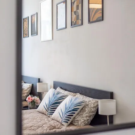 Appartement Spacious Cozy With 4bedroom In The Heart Of Bp