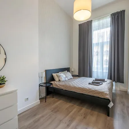 Appartement Spacious Cozy With 4bedroom In The Heart Of Bp Budapest